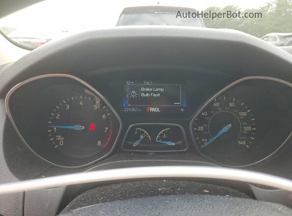 1FADP3F29HL221135 2017 FORD FOCUS Red Widok zestawu wskaźników