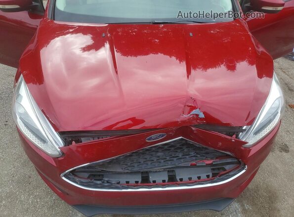 1FADP3F29HL221135 2017 FORD FOCUS Red Widok wnętrza z tyłu
