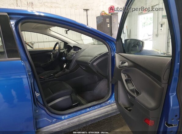 1FADP3F29JL329101 2018 FORD FOCUS Синий Вид салона спереди