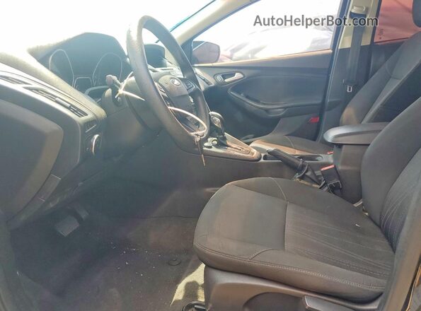 1FADP3F2XGL222664 2016 FORD FOCUS Черный Вид салона спереди