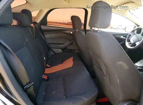 1FADP3F2XGL222664 2016 FORD FOCUS Черный Вид задних сидений