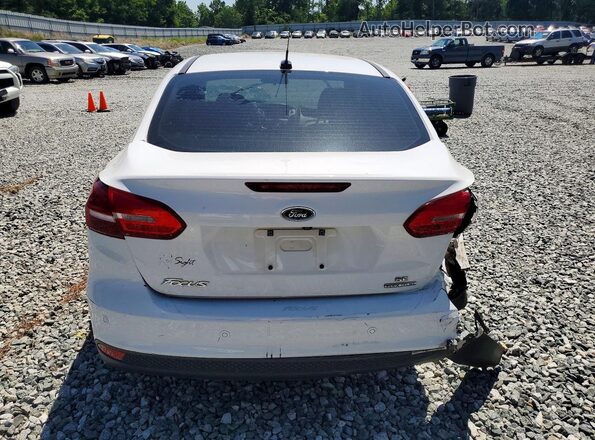 1FADP3F2XGL262579 2016 FORD FOCUS White უკანა ხედი