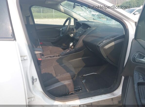 1FADP3F2XGL298045 2016 FORD FOCUS White Front interior view