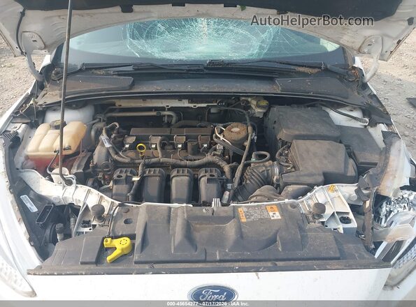 1FADP3F2XGL298045 2016 FORD FOCUS White Rear view