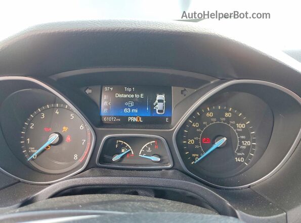 1FADP3F2XHL266276 2017 FORD FOCUS Gray ხელსაწყოთა პანელის ხედი