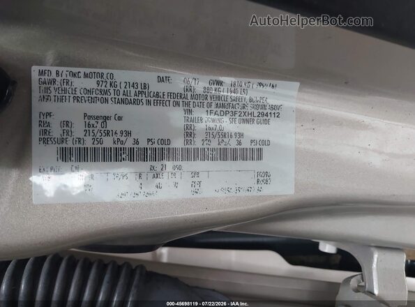 1FADP3F2XHL294112 2017 FORD FOCUS Gold ძრავის განყოფილების ხედი