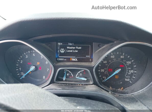 1FADP3F2XHL300524 2017 FORD FOCUS Gray Widok tylnych siedzeń