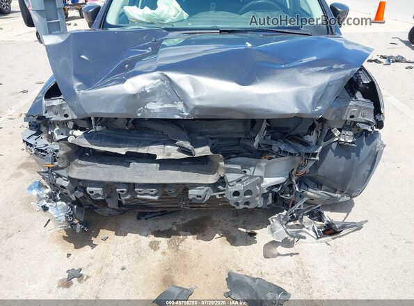 1FADP3F2XHL300524 2017 FORD FOCUS Gray Widok z przodu
