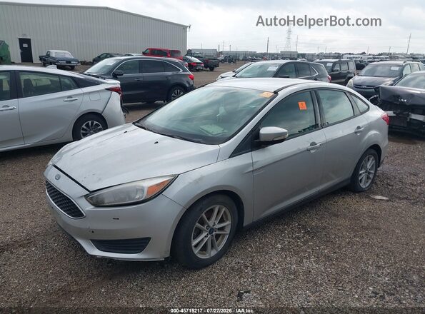 1FADP3F2XHL327724 2017 FORD FOCUS Silver Przód lewy