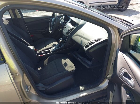 1FADP3F2XJL212787 2018 FORD FOCUS Champagne Widok wnętrza z przodu