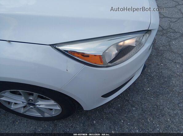 1FADP3F2XJL328782 2018 FORD FOCUS White უკანა სალონის ხედი