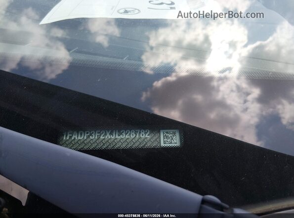 1FADP3F2XJL328782 2018 FORD FOCUS White ძრავის განყოფილების ხედი