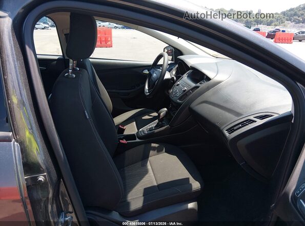 1FADP3FE2JL229934 2018 FORD FOCUS Gray Вид салону спереду
