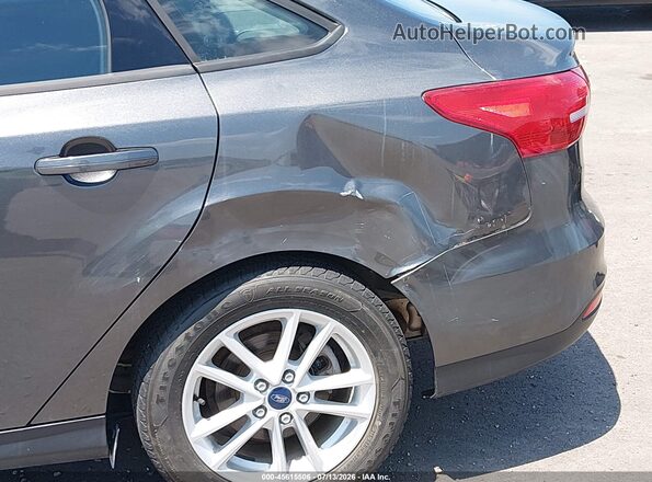 1FADP3FE2JL229934 2018 FORD FOCUS Gray Вид спереду