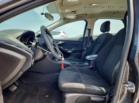 1FADP3FE3JL330061 2018 FORD FOCUS Gray Widok wnętrza z przodu
