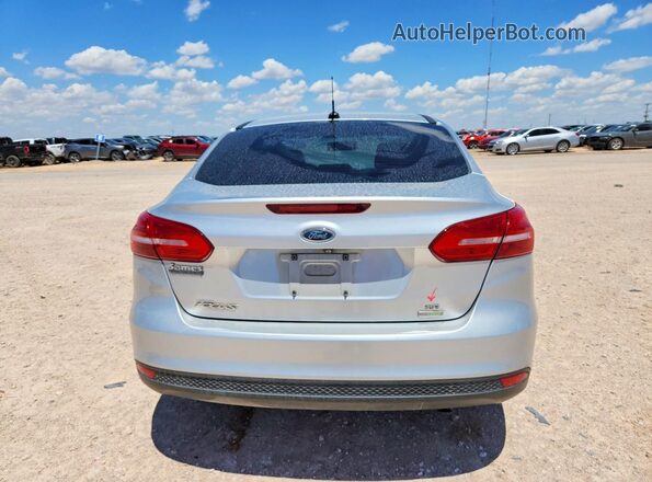 1FADP3FE4JL229739 2018 FORD FOCUS Silver Widok z tyłu