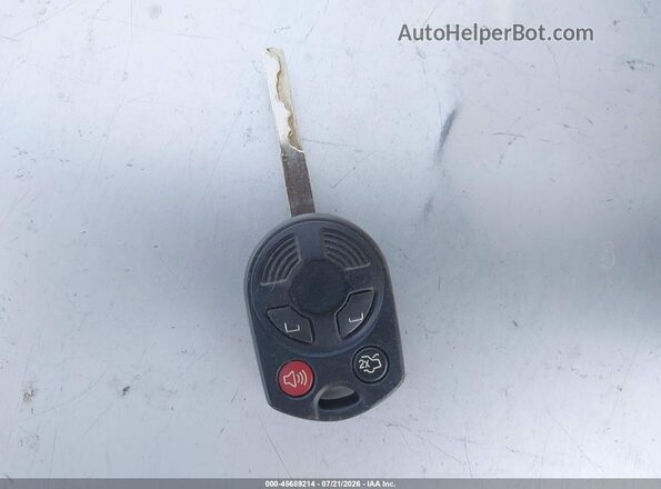 1FADP3FE7JL241626 2018 FORD FOCUS Белый Вид панели приборов