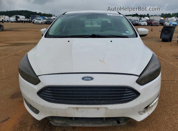 1FADP3FE8JL222681 2018 FORD FOCUS White Front view