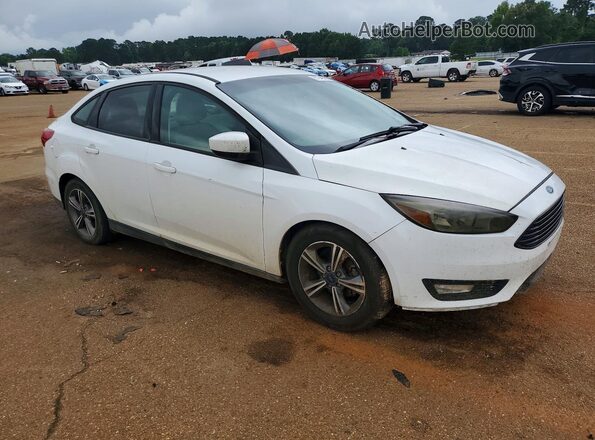 1FADP3FE8JL222681 2018 FORD FOCUS White Front right