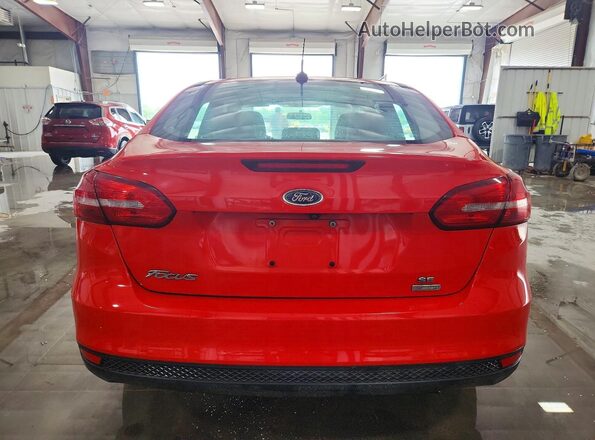 1FADP3FE9GL361033 2016 FORD FOCUS Красный Вид сзади