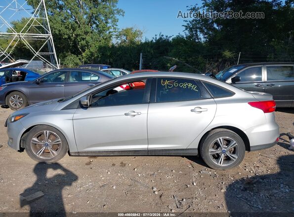 1FADP3FE9HL211876 2017 FORD FOCUS Silver უკანა სალონის ხედი