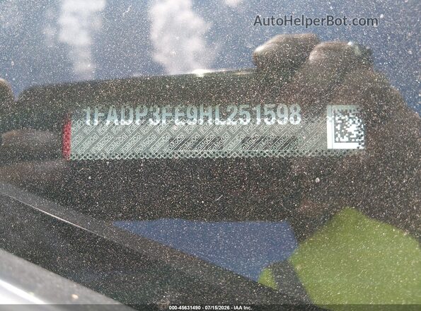 1FADP3FE9HL251598 2017 FORD FOCUS Красный Вид подкапотного пространства