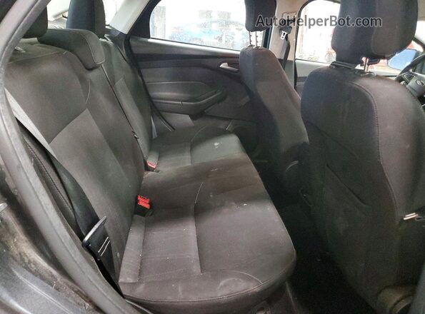 1FADP3FE9JL217263 2018 FORD FOCUS Gray Հետևի նստատեղերի տեսք