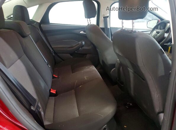 1FADP3FEXHL345666 2017 FORD FOCUS Red Vista de los asientos traseros