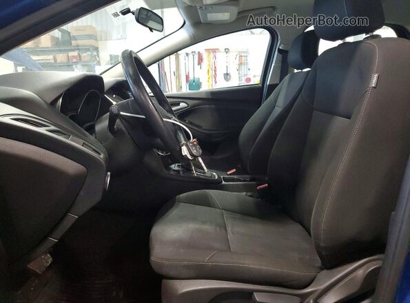 1FADP3FEXJL305934 2018 FORD FOCUS Blue Սալոնի դիմացի տեսք