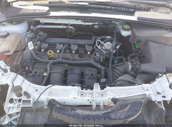 1FADP3H20HL223322 2017 FORD FOCUS Белый Вид сзади