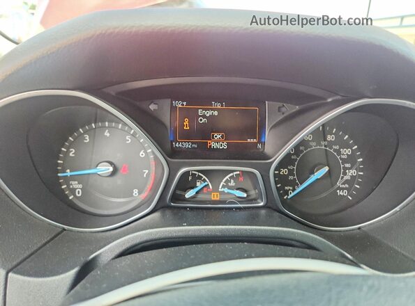 1FADP3H20HL270110 2017 FORD FOCUS Red Սարքավորումների վահանակի տեսք
