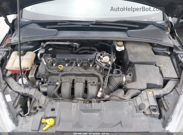 1FADP3H20JL270548 2018 FORD FOCUS Черный Вид сзади