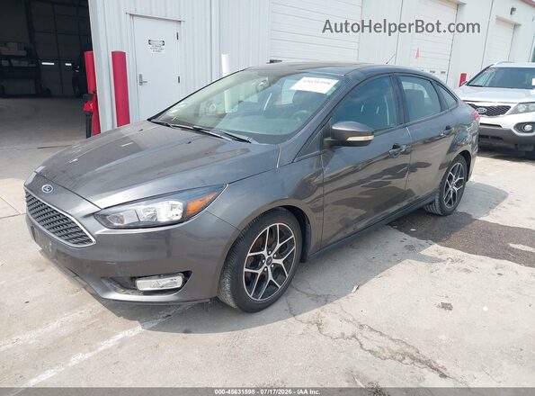 1FADP3H21HL256927 2017 FORD FOCUS Gray Передня ліва чверть