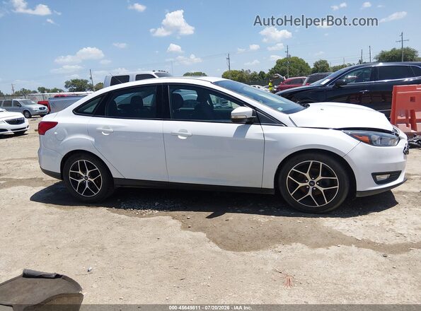 1FADP3H23JL282645 2018 FORD FOCUS Белый Вид задней части салона