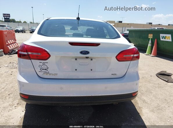 1FADP3H23JL282645 2018 FORD FOCUS Белый 