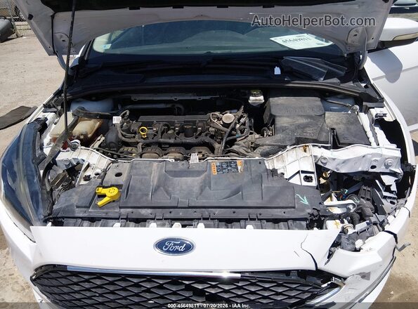 1FADP3H23JL282645 2018 FORD FOCUS Белый Вид сзади
