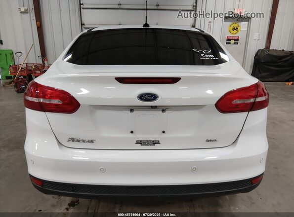 1FADP3H24JL236631 2018 FORD FOCUS White 