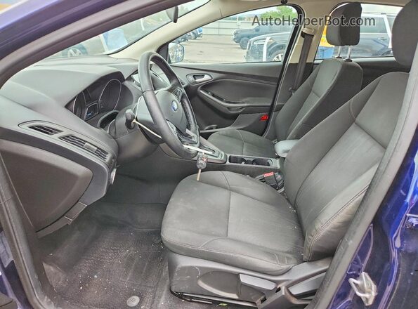 1FADP3H25HL205592 2017 FORD FOCUS Blue Вид салону спереду
