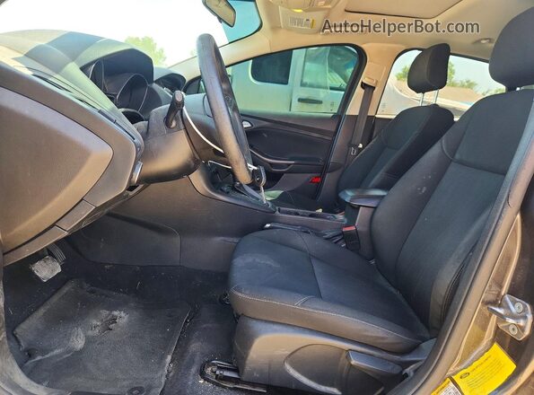 1FADP3H25JL241420 2018 FORD FOCUS Gray Widok wnętrza z przodu