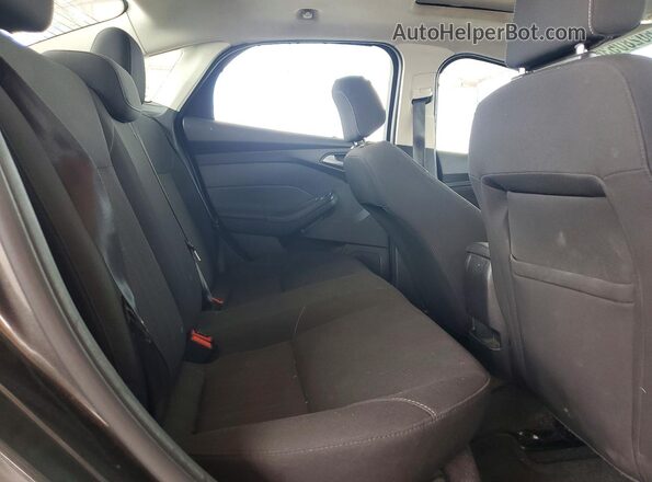 1FADP3H25JL256127 2018 FORD FOCUS Charcoal Vista de los asientos traseros