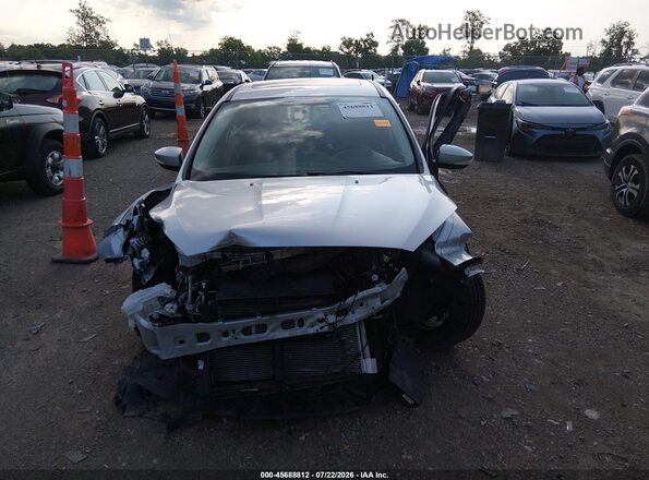 1FADP3H2XHL269840 2017 FORD FOCUS Silver Rear interior view