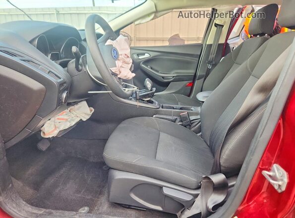1FADP3H2XHL332824 2017 FORD FOCUS Red Սալոնի դիմացի տեսք
