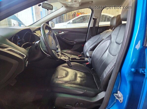 1FADP3J21GL363761 2016 FORD FOCUS Blue Widok wnętrza z przodu