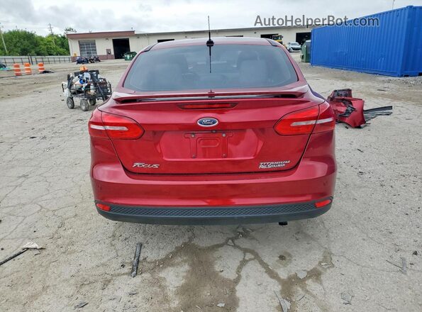 1FADP3J21HL295074 2017 FORD FOCUS Red Widok z tyłu