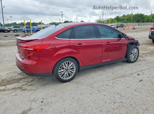 1FADP3J21HL295074 2017 FORD FOCUS Red Tył prawy
