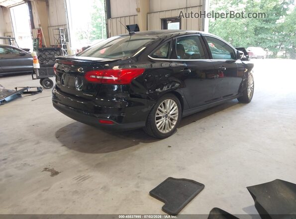 1FADP3J21JL294738 2018 FORD FOCUS Black Rear right