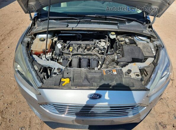 1FADP3J22HL288232 2017 FORD FOCUS Silver Vista interior trasera