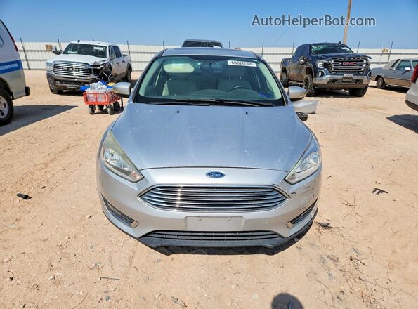 1FADP3J22HL288232 2017 FORD FOCUS Silver Vista frontal