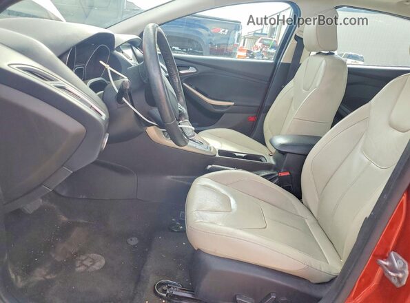 1FADP3J22JL283120 2018 FORD FOCUS Red Սալոնի դիմացի տեսք