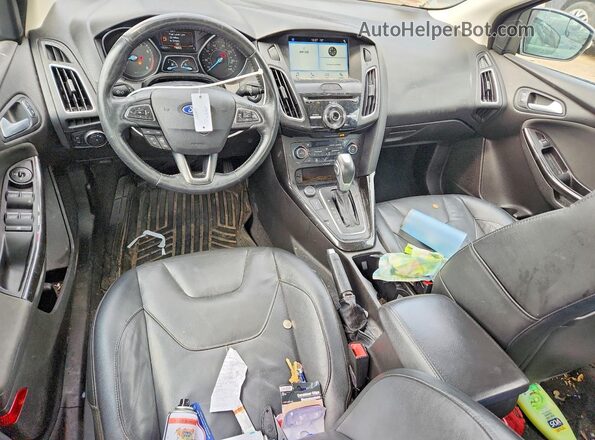 1FADP3J23HL238441 2017 FORD FOCUS Charcoal Widok deski rozdzielczej